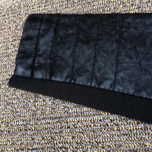 Ladies Guess jacket - Picture 3 of 5